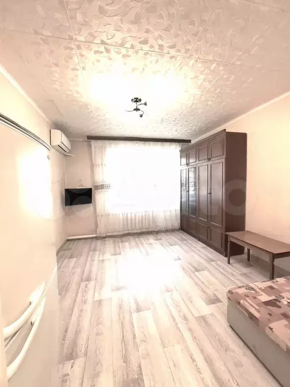 Комната 18 м в 1-к., 1/5 эт. - Фото 0