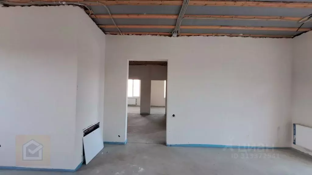 Дом в Крым, Симферопольский район, Добровское с/пос, с. Заречное пер. ... - Фото 2