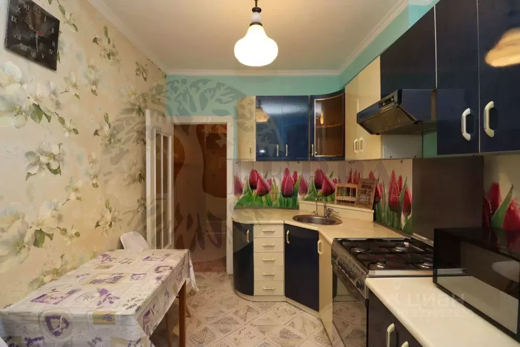 3-к кв. Воронежская область, Воронеж ул. Чапаева, 126 (88.4 м) - Фото 1