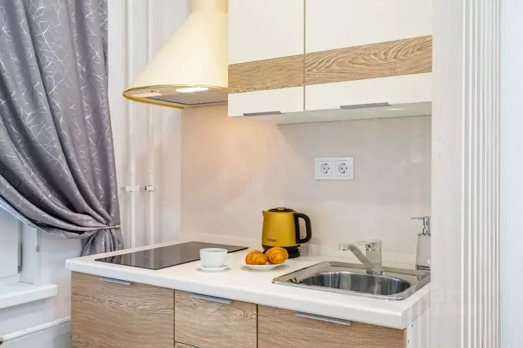 Студия Санкт-Петербург бул. Александра Грина, 3 (17.0 м) - Фото 1