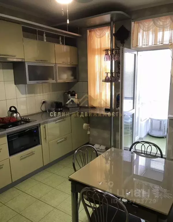 3-к кв. Крым, Евпатория ул. 9 Мая, 45А (83.0 м) - Фото 1