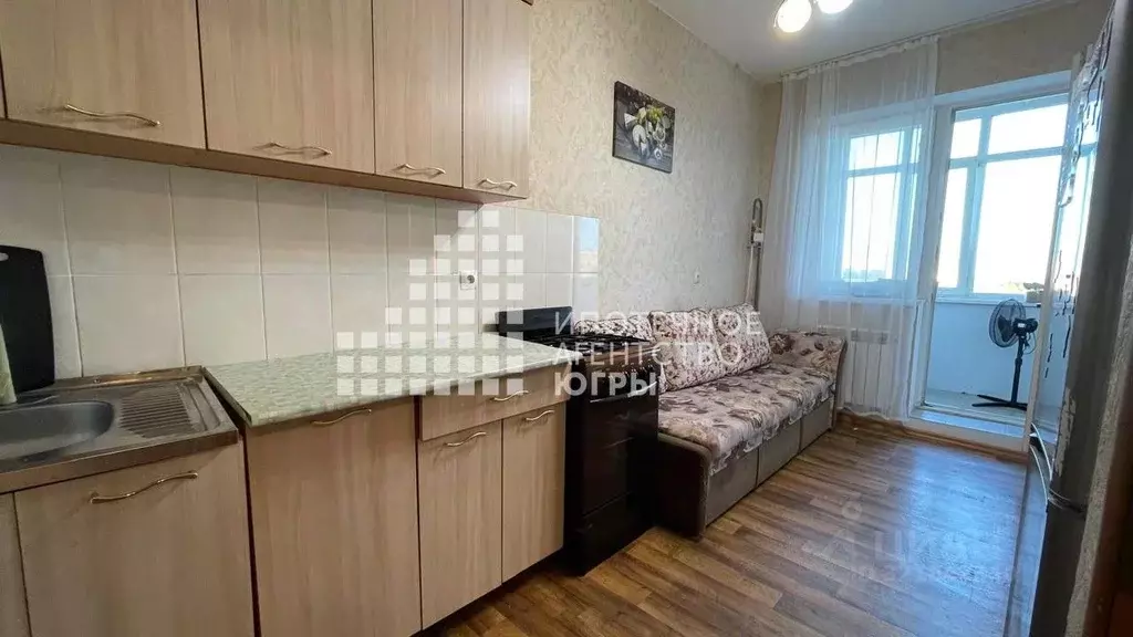 1-к кв. Ханты-Мансийский АО, Ханты-Мансийск Югорская ул., 11 (33.0 м) - Фото 1