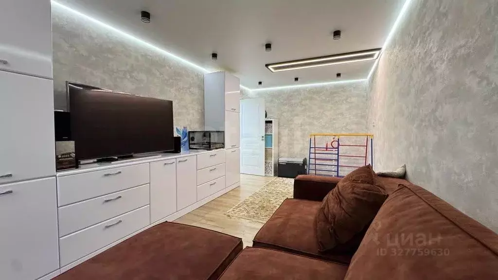 3-к кв. Адыгея, Майкоп ул. 12 Марта, 134К2 (69.9 м) - Фото 1