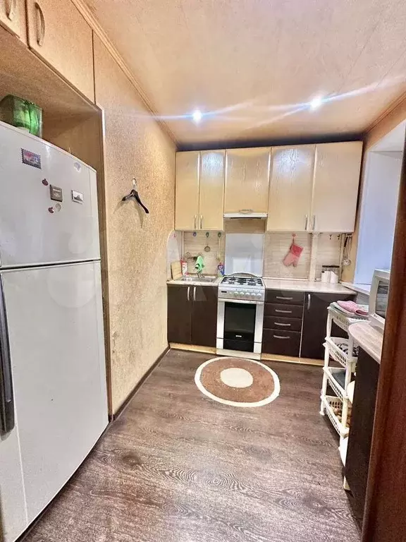 4-к. квартира, 62 м, 1/5 эт. - Фото 0