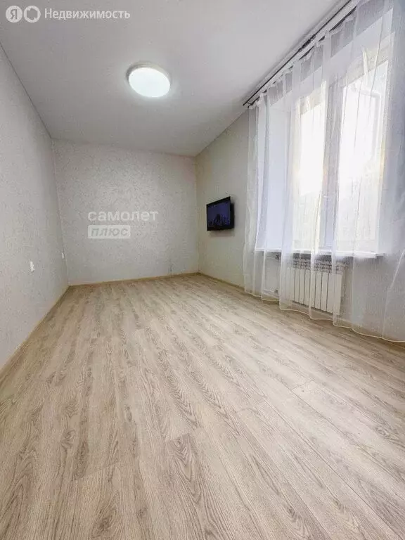 1к в 8-комнатной квартире (16.1 м) - Фото 1
