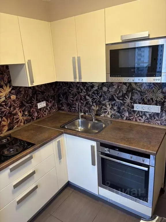 2-к кв. Москва Кленовый бул., 10К2 (46.0 м) - Фото 1