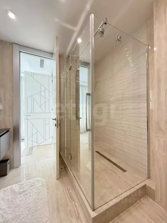 2-к кв. Приморский край, Владивосток ул. Металлистов, 5 (127.6 м) - Фото 1