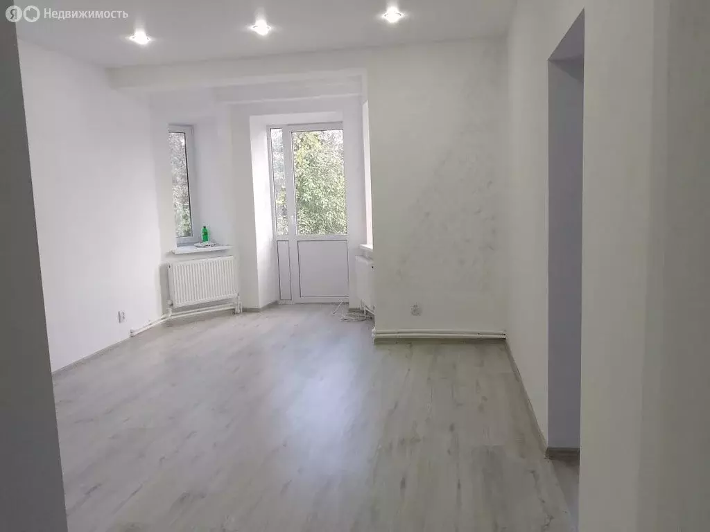 3-комнатная квартира: Курганинск, улица Кирова, 40 (63.2 м) - Фото 0