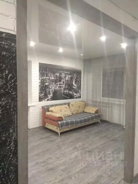 1-к кв. Омская область, Омск просп. Мира, 51 (37.0 м) - Фото 0