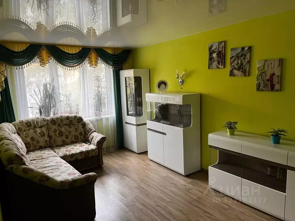 3-к кв. Псковская область, Псков Юбилейная ул., 91 (62.0 м) - Фото 1