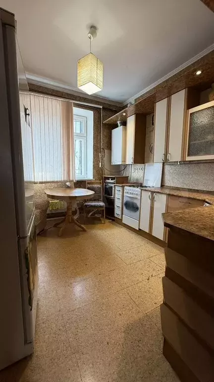3-к. квартира, 80 м, 1/3 эт. - Фото 1