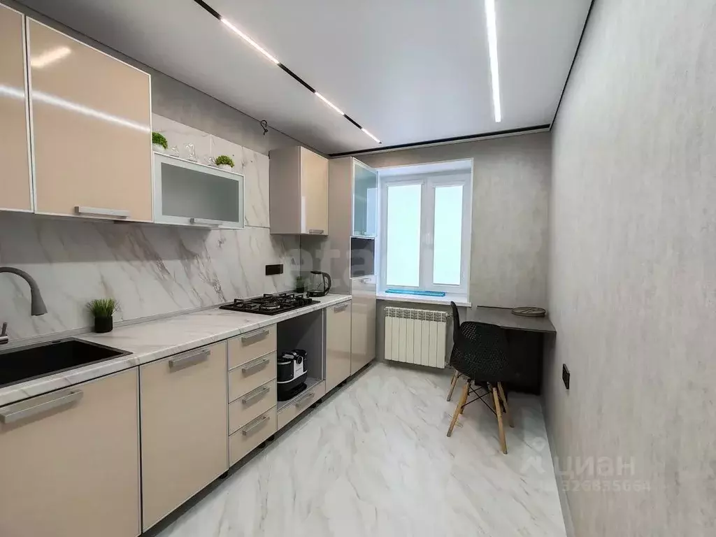 2-к кв. Краснодарский край, Ейск Красная ул. (47.6 м) - Фото 1