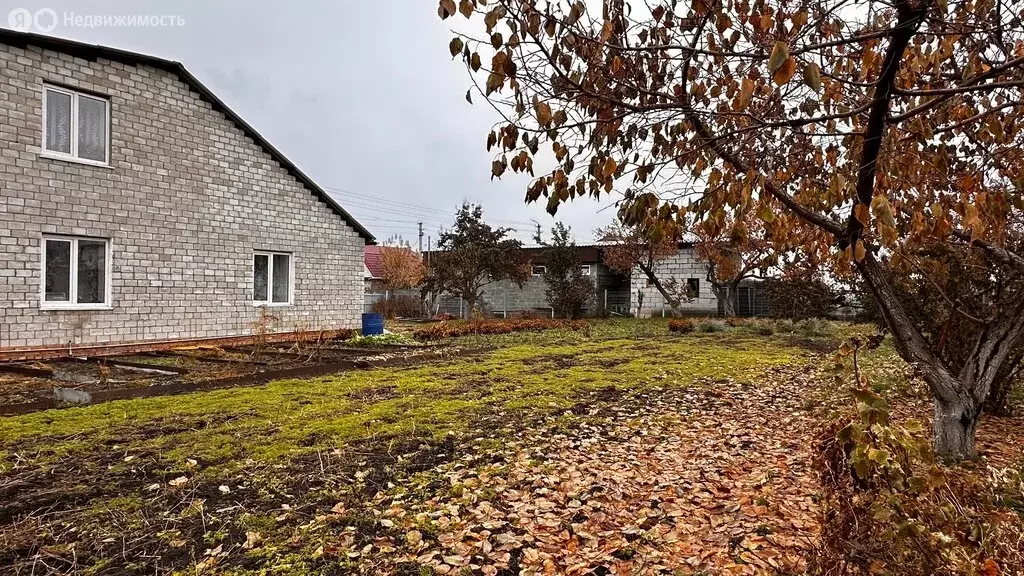 Дом в Саяногорск, улица Мелиораторов, 18/1 (330 м) - Фото 1