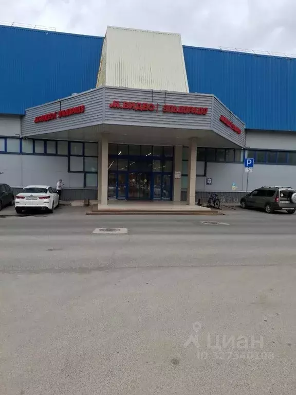 Торговая площадь в Псковская область, Псков Октябрьский просп., 56 ... - Фото 1