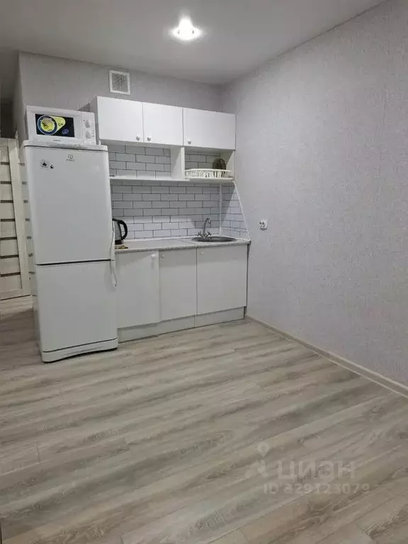 Студия Тюменская область, Тюмень Велижанская ул., 66 (25.0 м) - Фото 1
