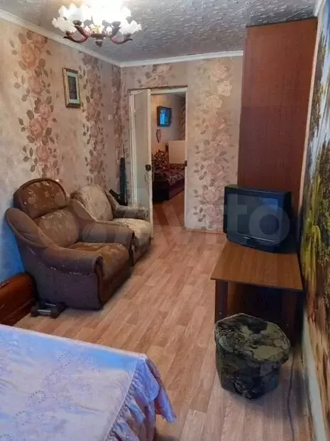 3-к. квартира, 60 м, 3/3 эт. - Фото 1