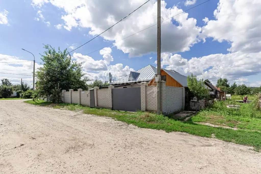 Дом в Алтайский край, Барнаул городской округ, Поселок Казенная заимка ... - Фото 1