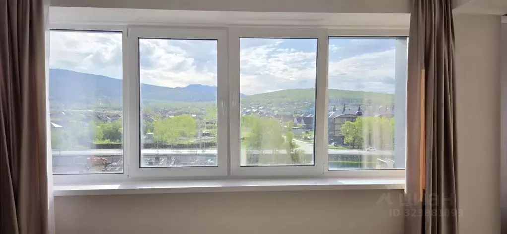 Студия Сахалинская область, Южно-Сахалинск ул. Ленина, 563к4 (38.0 м) - Фото 2