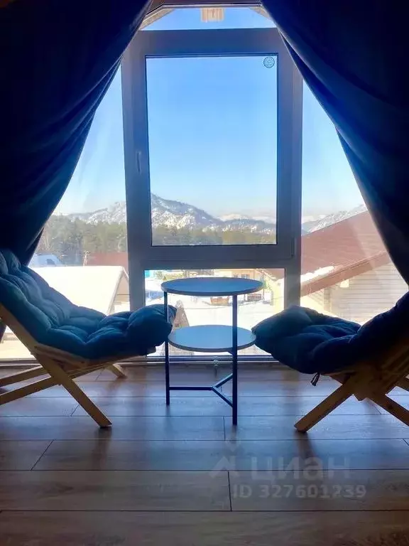 Дом в Алтай, Майминский район, Манжерокское с/пос, с. Озерное ул. ... - Фото 1