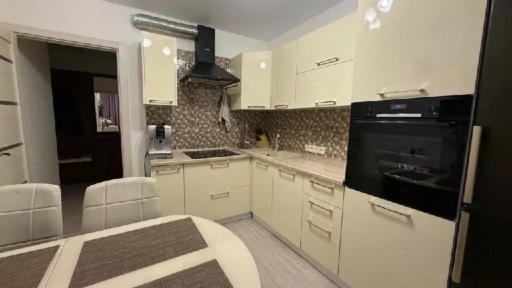 Продается 1-комнатная квартира - Фото 1