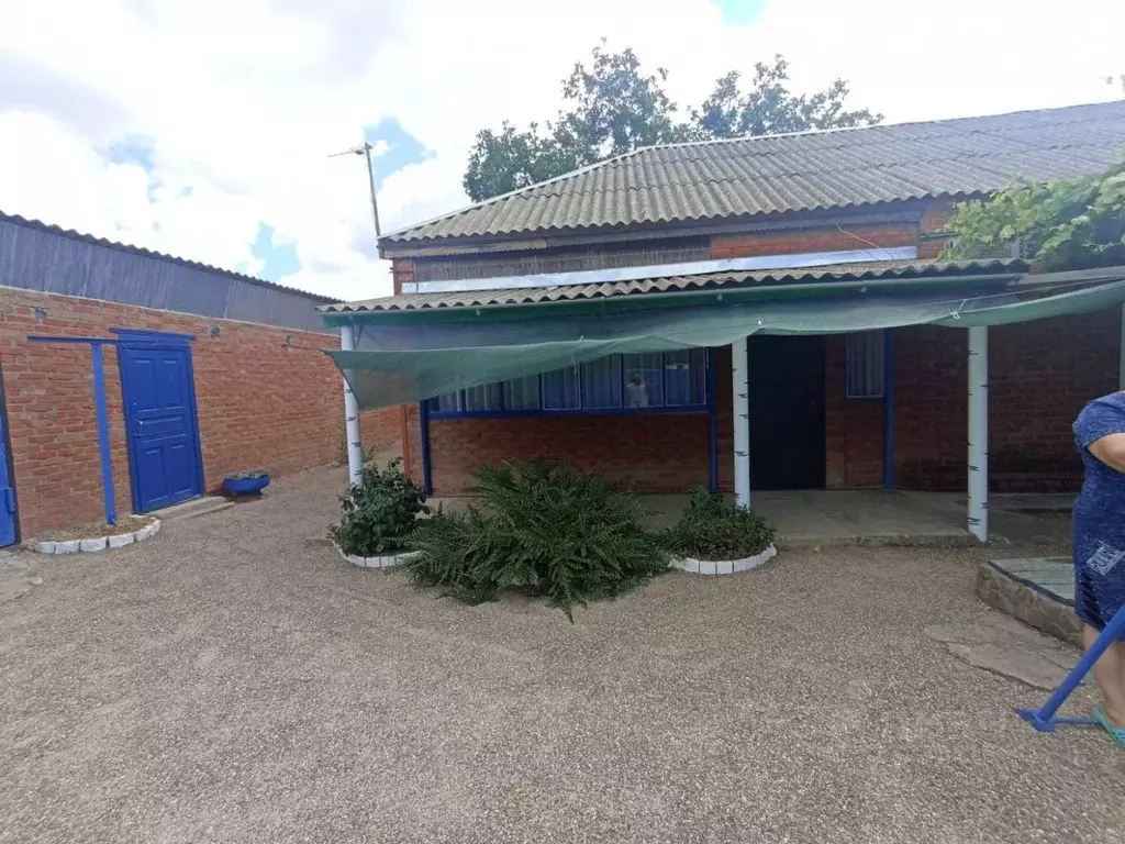 Дом в Краснодарский край, Ейский район, Ясенская ст-ца Красная ул. (64 ... - Фото 2