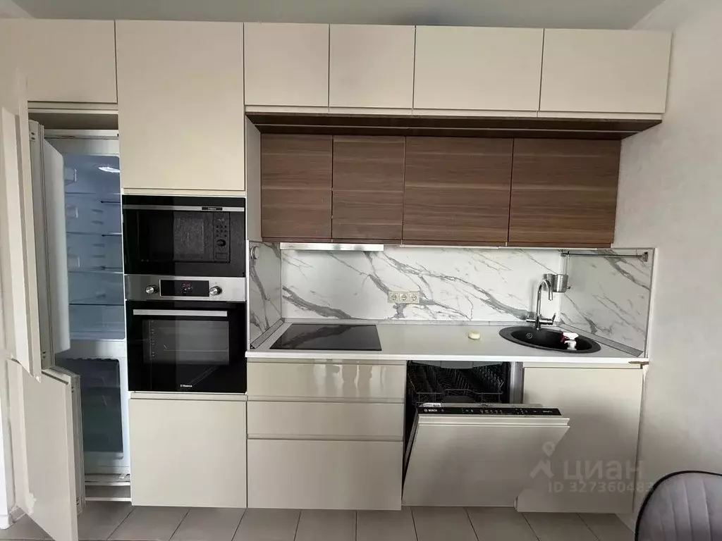 3-к кв. Москва ул. Саларьевская, 14к3 (85.4 м) - Фото 1