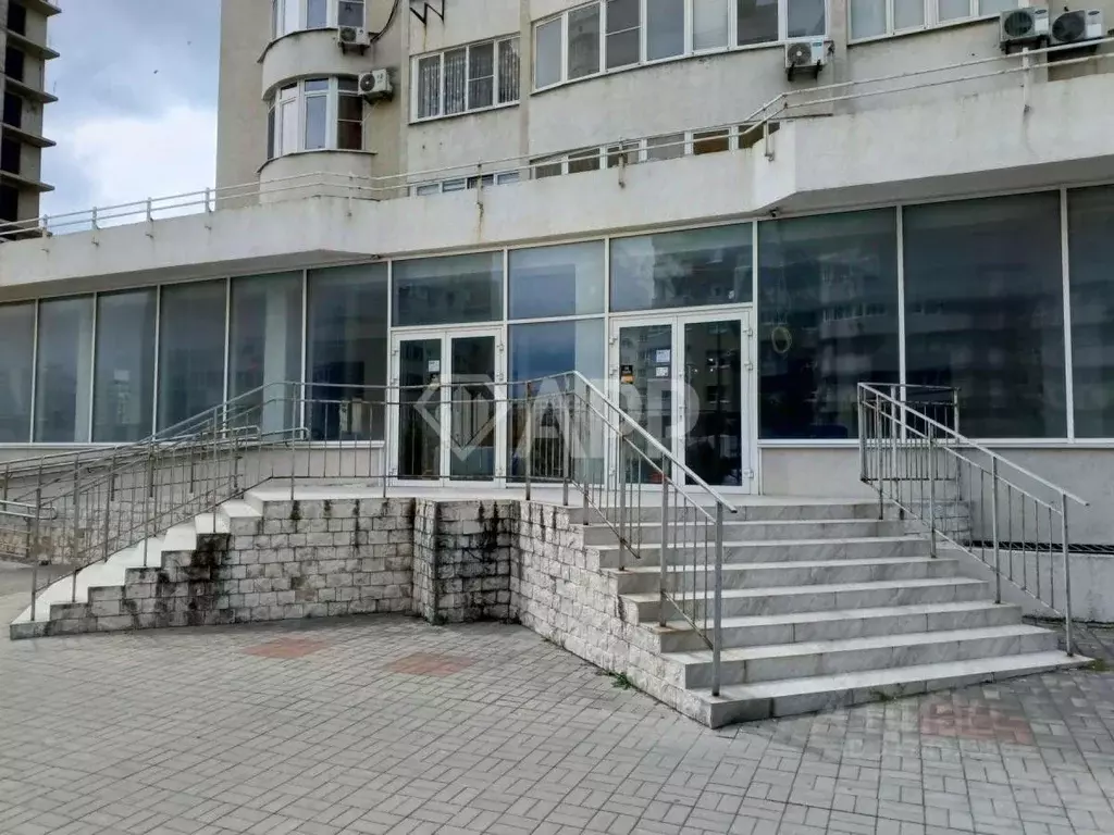 Торговая площадь в Краснодарский край, Новороссийск 15-й мкр,  (190 м) - Фото 0