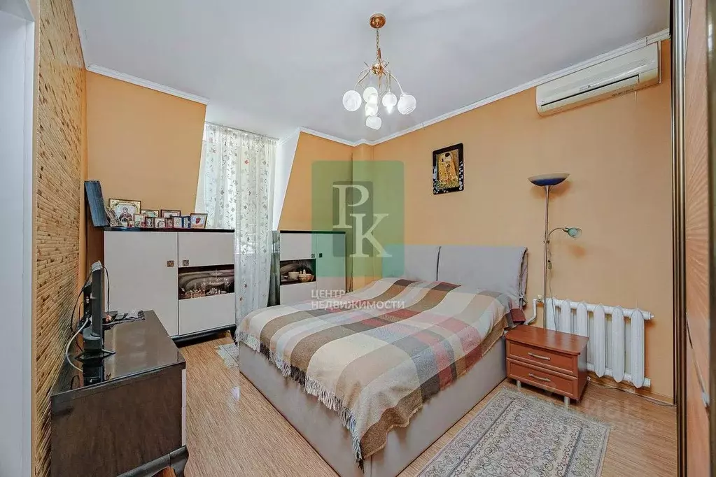 3-к кв. Севастополь ул. Ялтинская, 7 (71.9 м) - Фото 0
