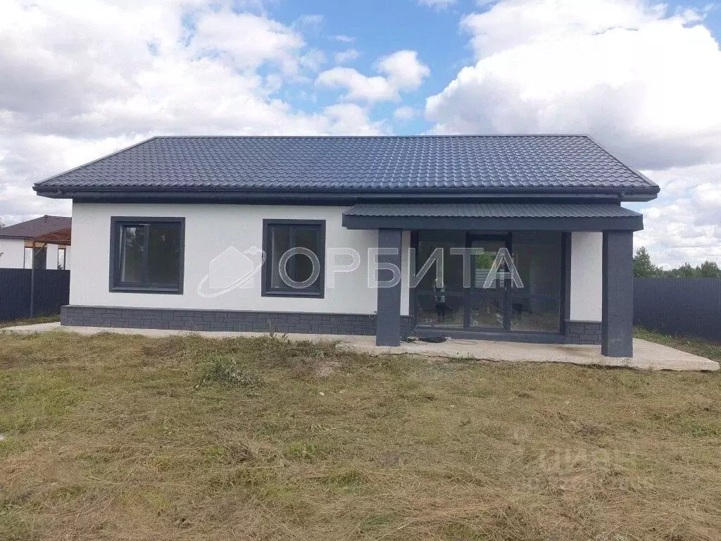 Дом в Тюменская область, Тюменский муниципальный округ, с. Перевалово, ... - Фото 1