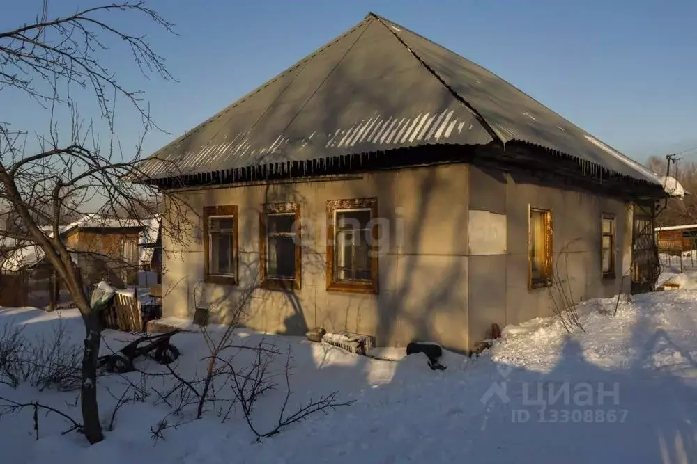 Дом в Кемеровская область, Новокузнецк Карьерная ул., 89 (49 м) - Фото 0