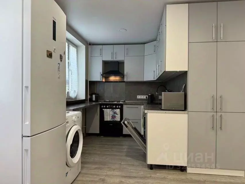2-к кв. Севастополь ул. Меньшикова, 19 (60.0 м) - Фото 1