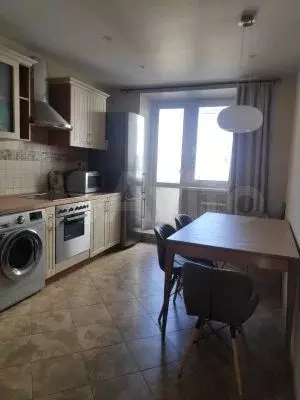 3-к. квартира, 97 м, 7/14 эт. - Фото 0