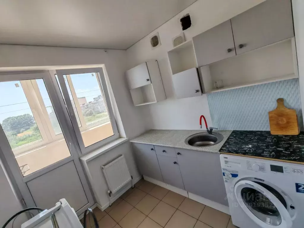 1-к кв. Адыгея, Тахтамукайский район, Старобжегокайское с/пос, Новая ... - Фото 1