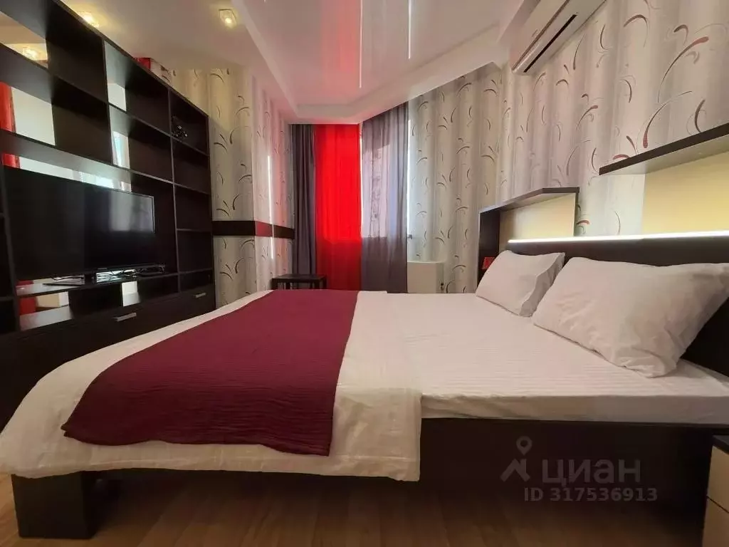 1-к кв. Свердловская область, Екатеринбург ул. Сурикова, 53А (41.0 м) - Фото 1