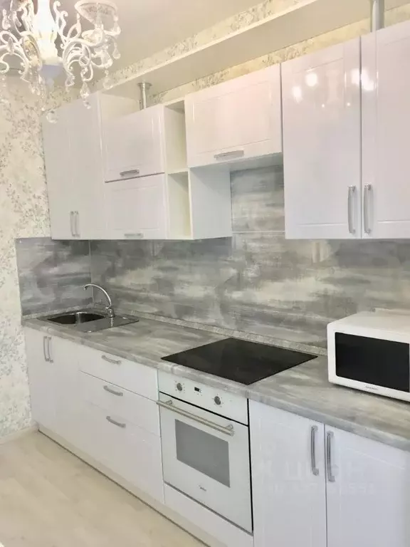 1-к кв. Татарстан, Казань Комсомольская ул., 2 (42.0 м) - Фото 1