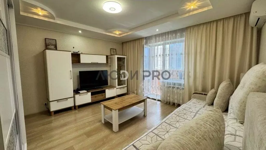 1-к кв. Алтайский край, Барнаул Балтийская ул., 1 (41.0 м) - Фото 0