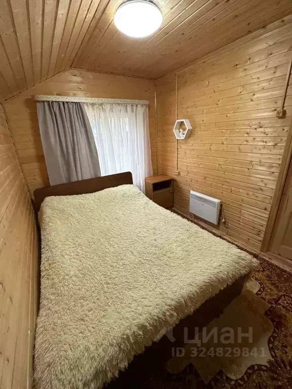 Дом в Карачаево-Черкесия, Зеленчукский район, с. Архыз ул. Хубиева, ... - Фото 1