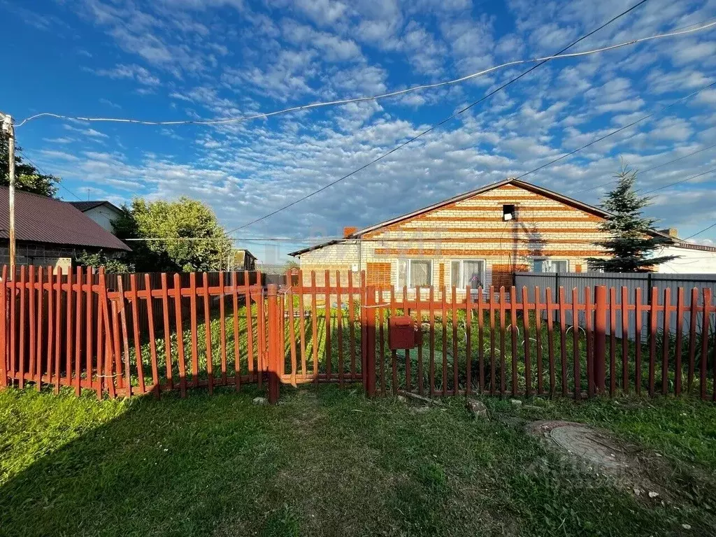 Таунхаус в Татарстан, Мензелинск Производственная ул., 3 (67 м) - Фото 1