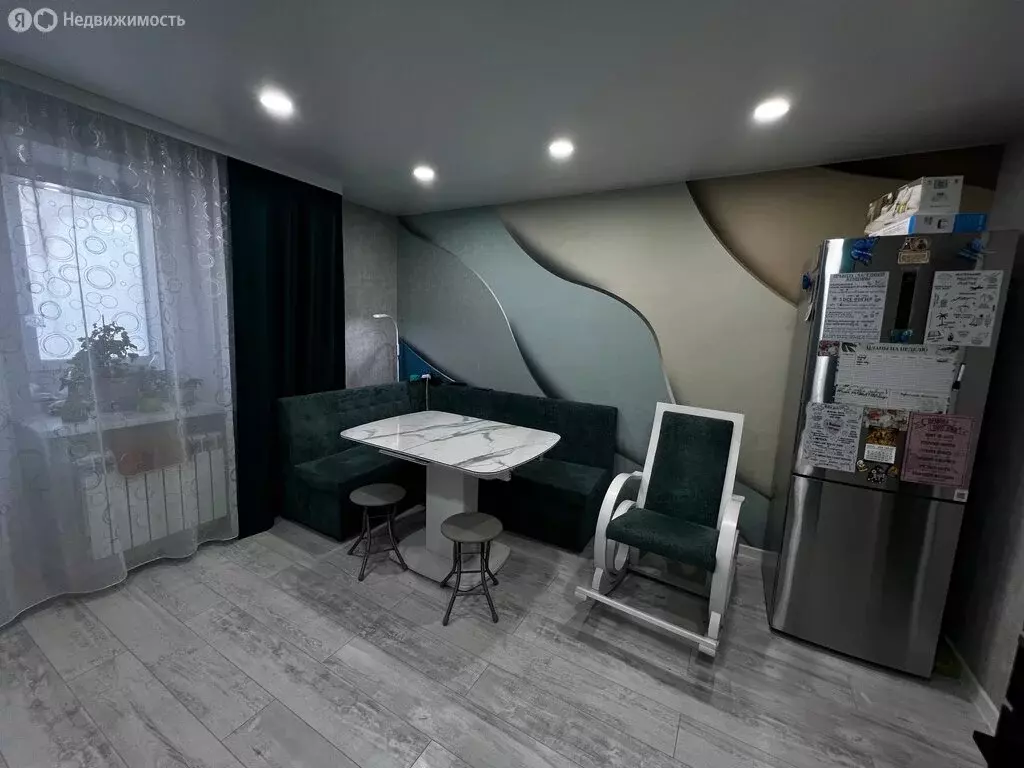 3-комнатная квартира: Новоалтайск, улица Анатолия, 90 (54 м) - Фото 2