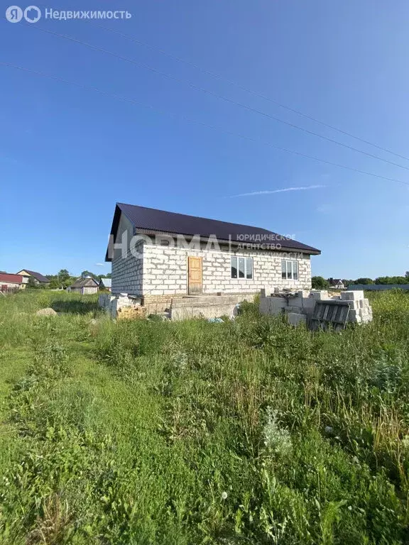 Дом в Туймазинский район, Каратовский сельсовет, село Уязытамак (108 ... - Фото 0