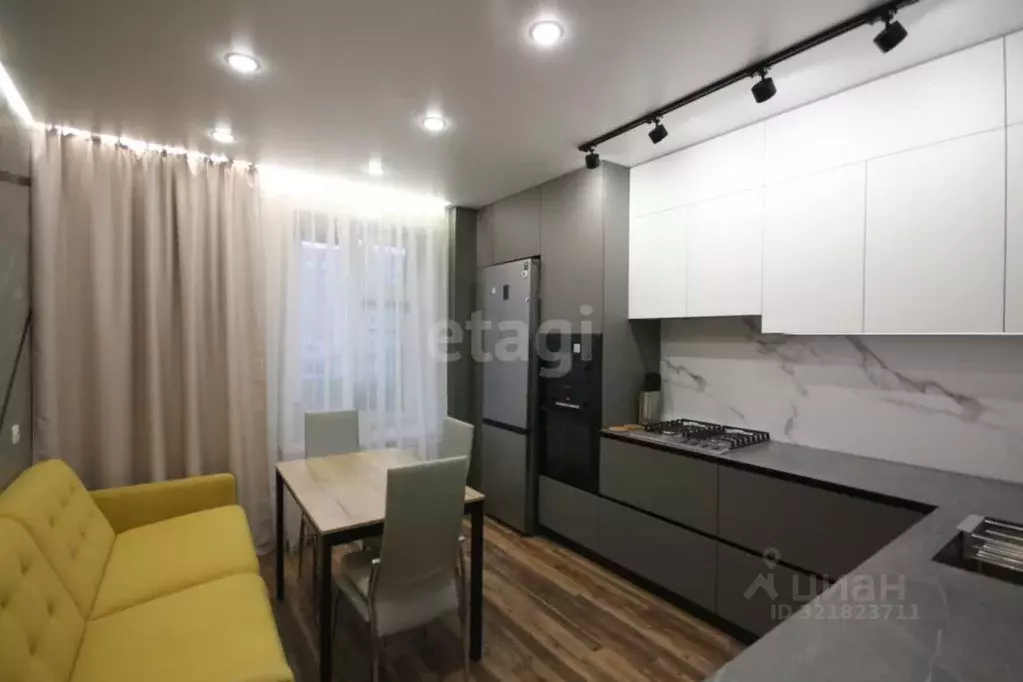 2-к кв. Ямало-Ненецкий АО, Новый Уренгой Мирный мкр, 3/3 (74.3 м) - Фото 1