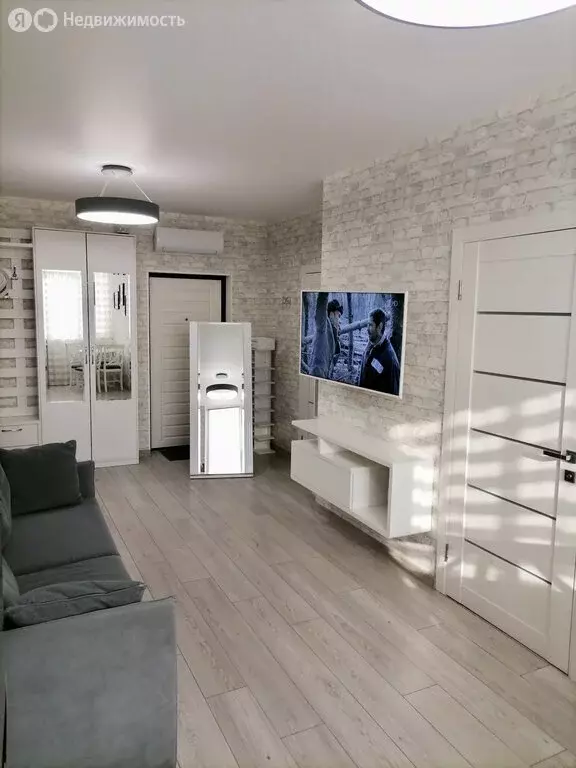 4-комнатная квартира: Сочи, Вишнёвая улица, 18/8 (67 м) - Фото 1