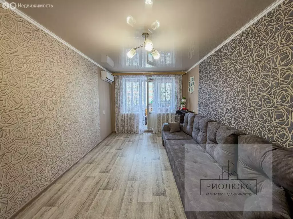 2-комнатная квартира: Магнитогорск, улица Ворошилова, 30 (49.3 м) - Фото 2