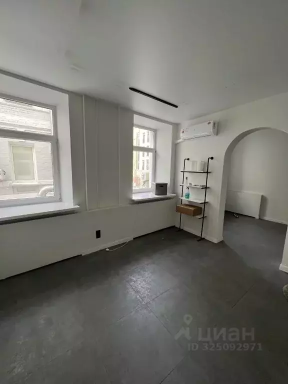 Помещение свободного назначения в Москва Малая Бронная ул., 24С4 (33 ... - Фото 1