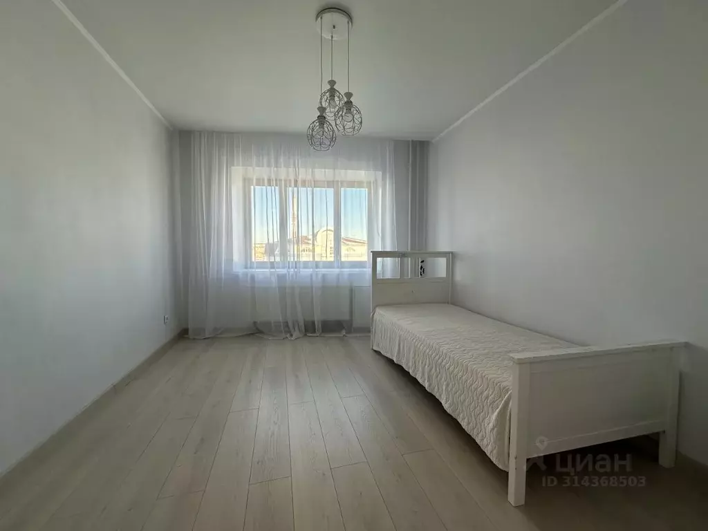 2-к кв. Тюменская область, Тюмень Харьковская ул., 68 (59.2 м) - Фото 0