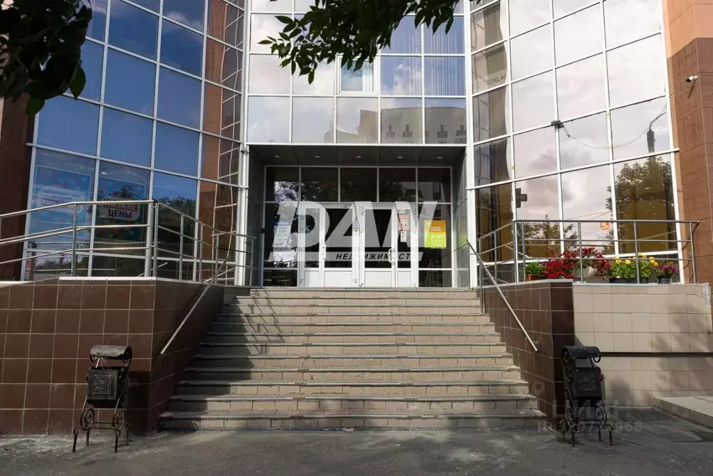 Офис в Челябинская область, Челябинск Свердловский просп., 84Б (685 м) - Фото 1