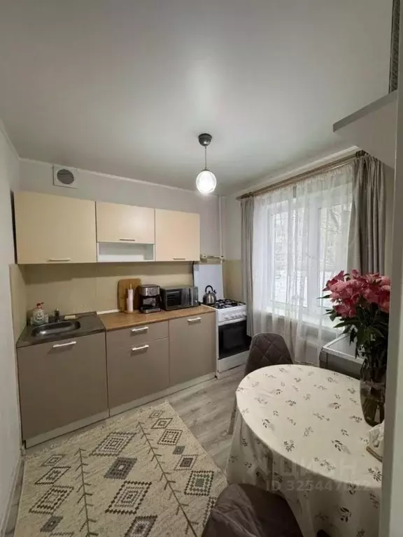 1-к кв. Омская область, Омск Заозерный мкр, ул. Светлая, 12 (31.0 м) - Фото 1