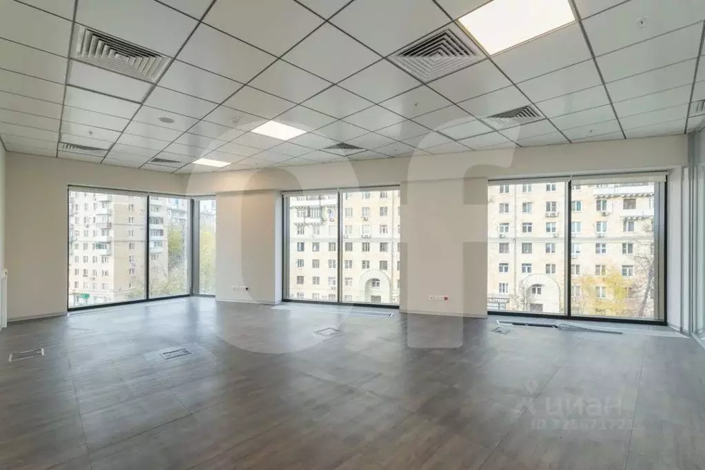 Офис в Москва ул. Можайский Вал, 8 (2092 м) - Фото 1