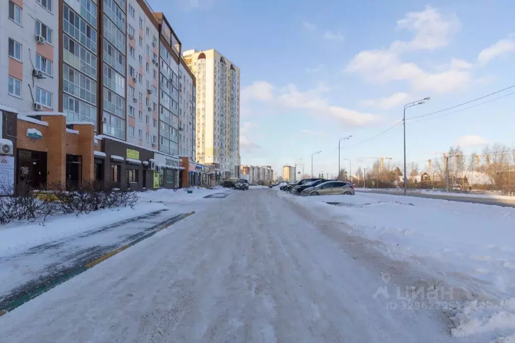 Помещение свободного назначения в Тюменская область, Тюмень ул. ... - Фото 1
