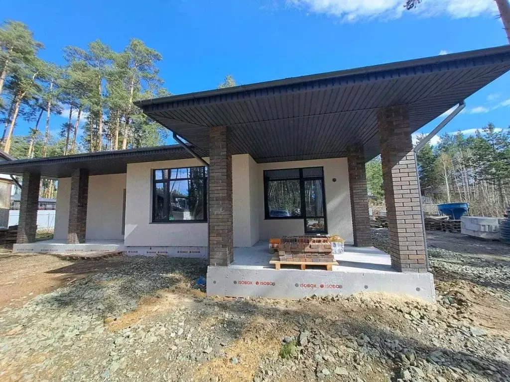 Дом в Свердловская область, Сысертский муниципальный округ, пос. ... - Фото 1